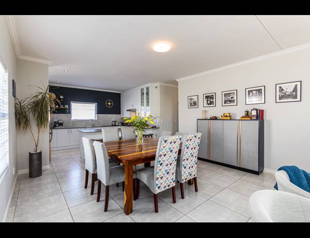 4 BEDROOM FREESTANDING SOLD IN SUNNINGDALE